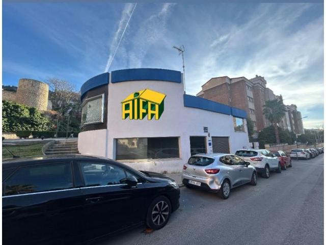 Local comercial en alquiler en Jaén photo 0
