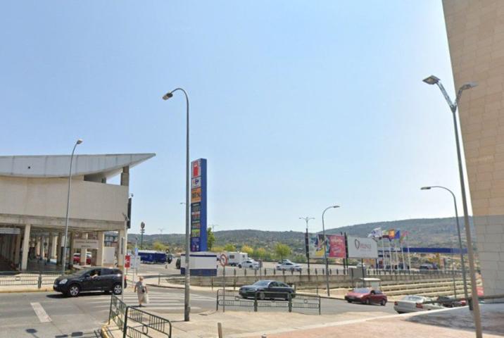 Local comercial en alquiler en Plasencia, Carrefour photo 0