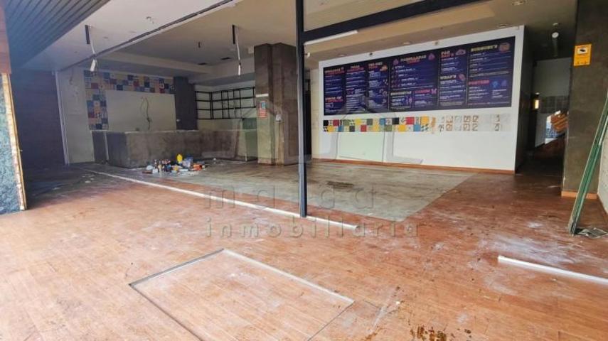 Local comercial en alquiler en Vigo, Plaza De La Independencia photo 0