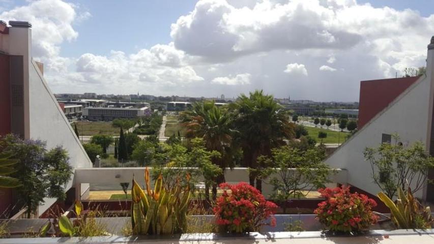 Piso en alquiler en Camas, Vega del Rey photo 0