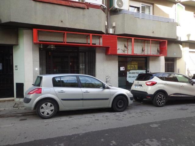 Local comercial en alquiler en Jaén photo 0