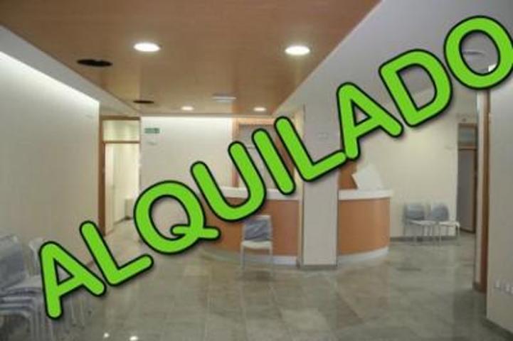 Local comercial en alquiler en Utrera, Centro photo 0