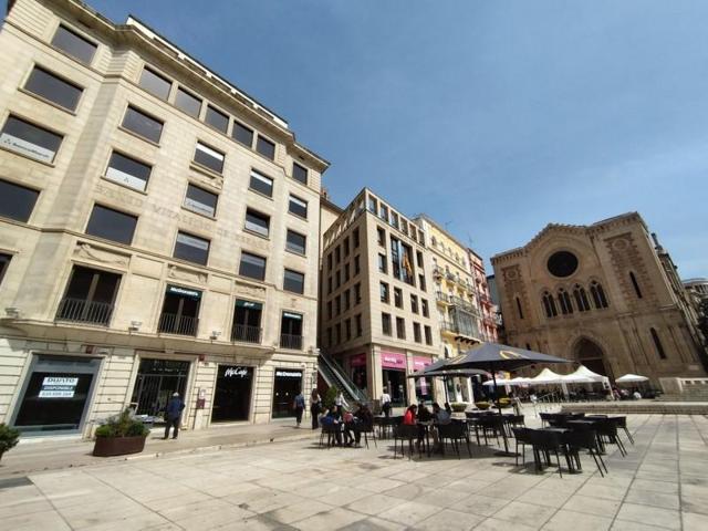 Oficina en alquiler en Lleida, Centro Historico photo 0