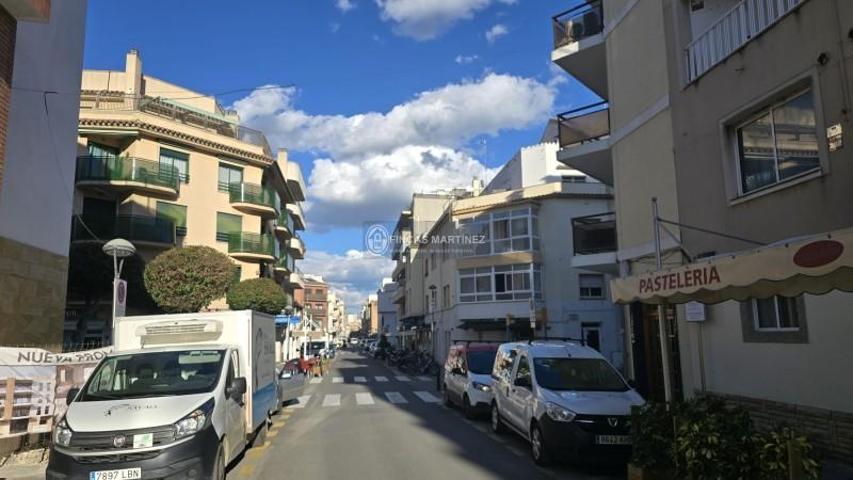 Local comercial en alquiler en Cambrils, Cambrils photo 0