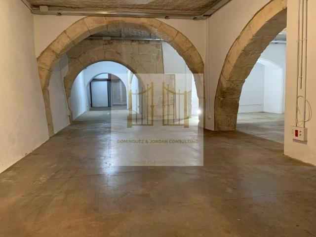 Local comercial en alquiler en Vilafranca del Penedès photo 0