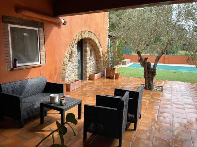 Casa en alquiler en Garrigàs photo 0