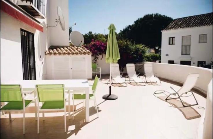 Casa en alquiler en Marbella, Marbella photo 0