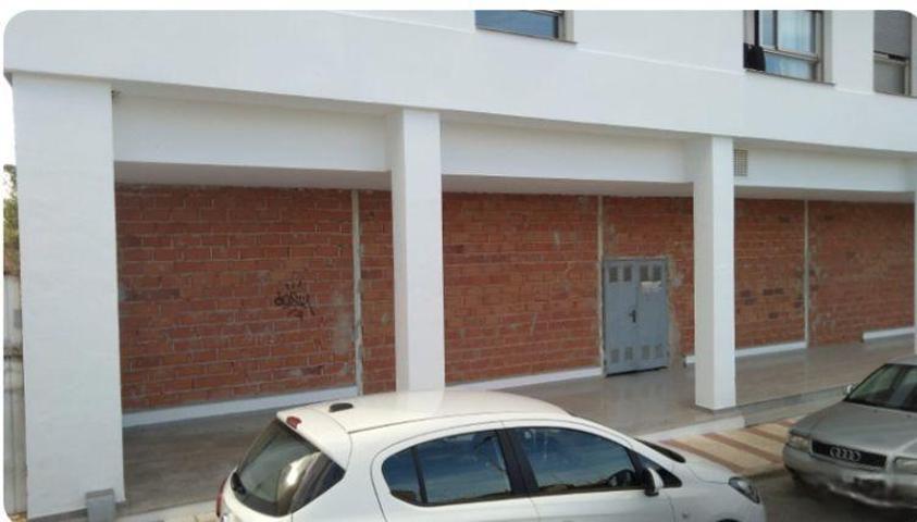 Local comercial en alquiler en Gata de Gorgos photo 0