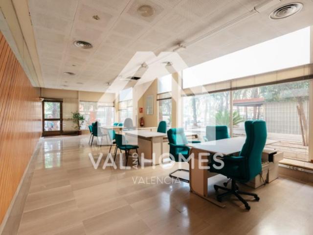 Local comercial en alquiler en Valencia, Jaume Roig photo 0