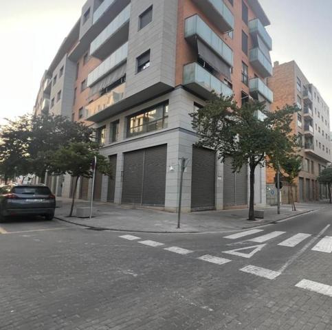Local comercial en alquiler en Torrent, Urbanizaciones photo 0