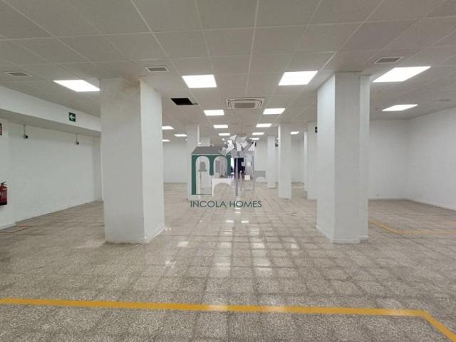 Local comercial en alquiler en Málaga, La Paz photo 0