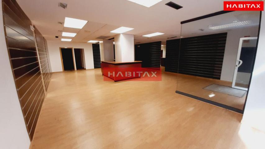 Local comercial en alquiler en Zamora, San Torcuato photo 0