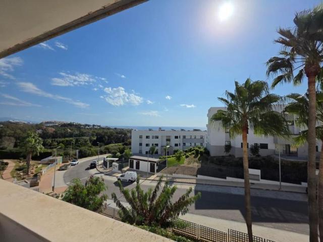 Piso en alquiler en Casares, Dona Julia Golf Club photo 0