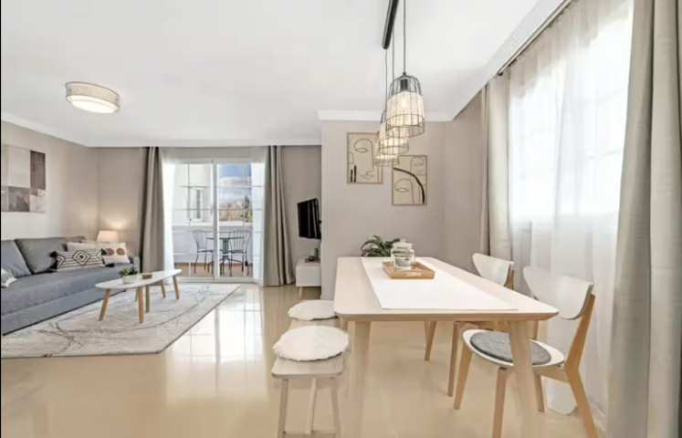 Piso en alquiler en Marbella, Marbella photo 0