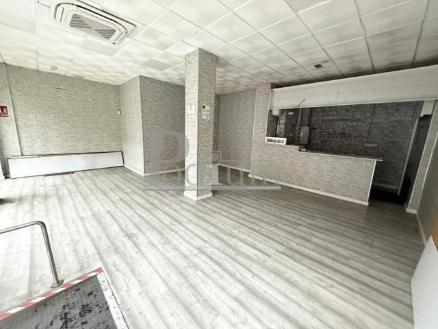 Local comercial en alquiler en Sevilla, Centro - Arenal photo 0