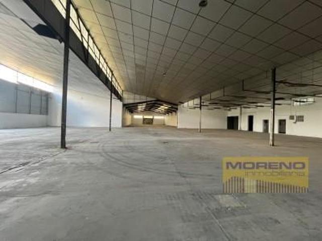 Nave industrial en alquiler en Sarria photo 0