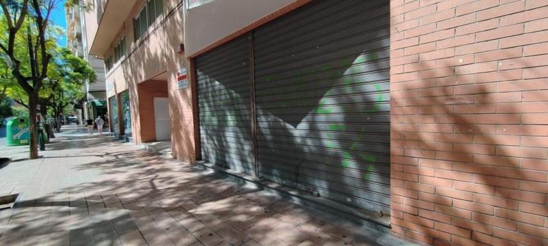 Local comercial en alquiler en Alicante, Altozano photo 0