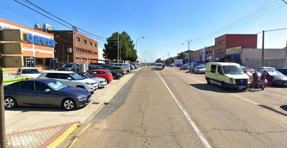 Nave industrial en alquiler en Valladolid, Poligono San Cristobal photo 0