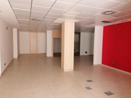 Local comercial en alquiler en Puerto Real, Centro photo 0