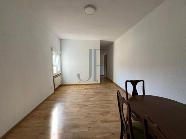 Piso en alquiler en Madrid photo 0