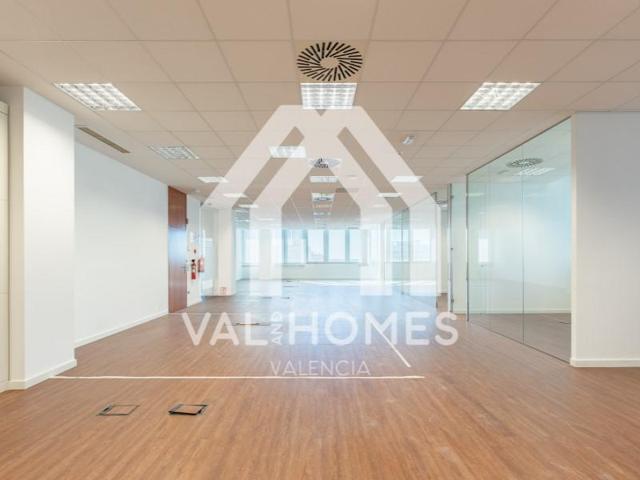 Oficina en alquiler en Paterna photo 0