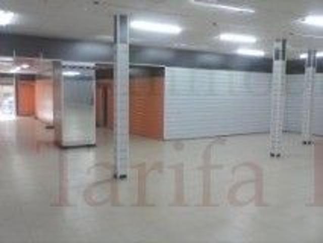 Local comercial en alquiler en Córdoba, Ciudad Jardin - Avda. Gran Via Parque photo 0