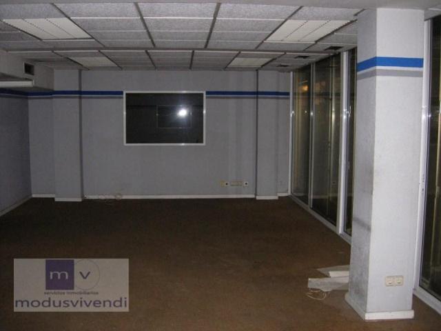 Local comercial en alquiler en León photo 0