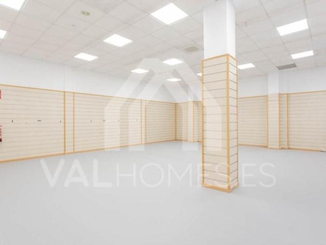 Local comercial en alquiler en Valencia, La Roqueta photo 0