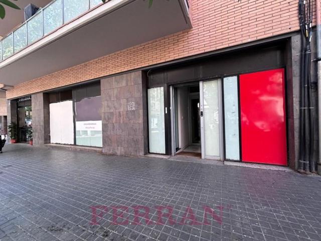 Local comercial en alquiler en Barcelona photo 0