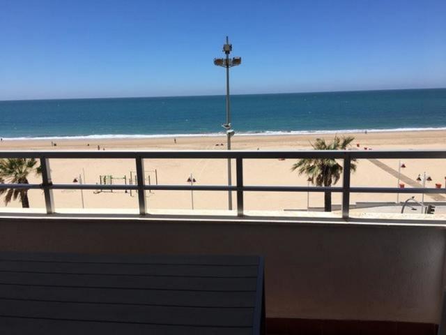 Piso en alquiler en Cádiz, Playa - Paseo Maritimo photo 0