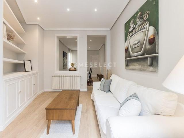 Piso en alquiler en Madrid, Recoletos photo 0