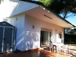 Chalet en alquiler en Conil de la Frontera, Roche photo 0