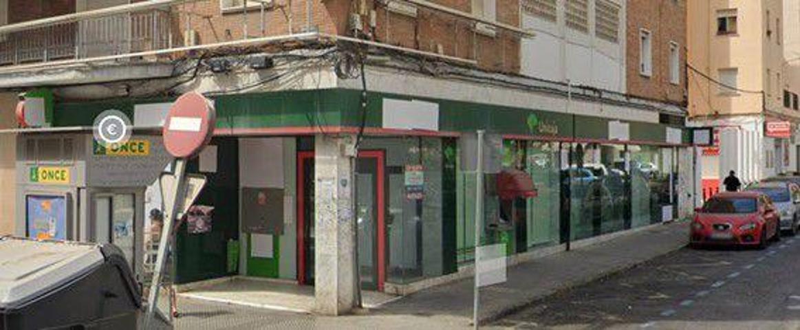 Local comercial en alquiler en Huelva, Huelva photo 0