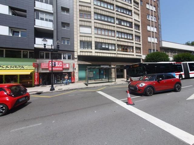 Local comercial en alquiler en Gijón, Centro photo 0