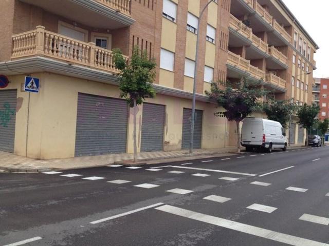 Local comercial en alquiler en Alcàsser photo 0