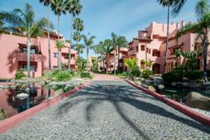 Apartamento en alquiler en Estepona, Guadalmansa photo 0