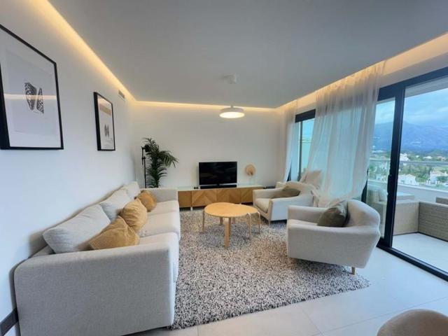 Piso en alquiler en Benahavís, Benahavis photo 0