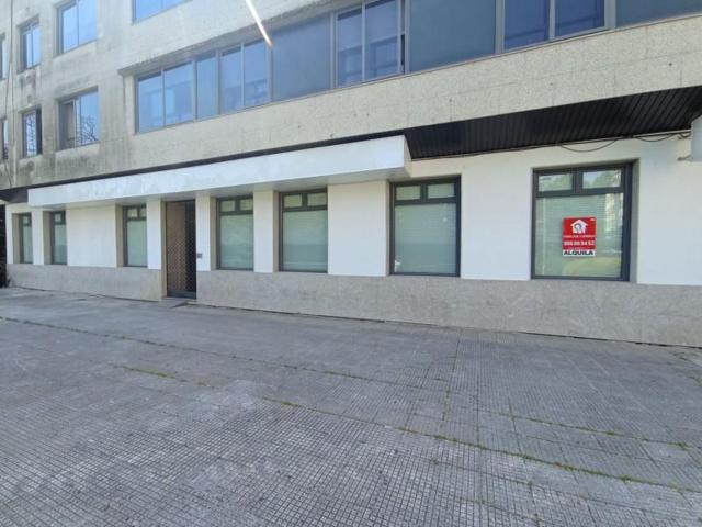 Local comercial en alquiler en Pontevedra, Pontevedra photo 0