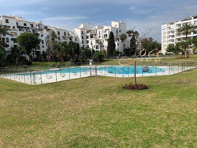 Apartamento en alquiler en Marbella, Puerto Banus photo 0
