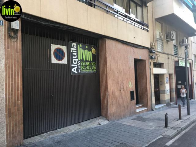 Local comercial en alquiler en Jaén, Avda. Granada photo 0