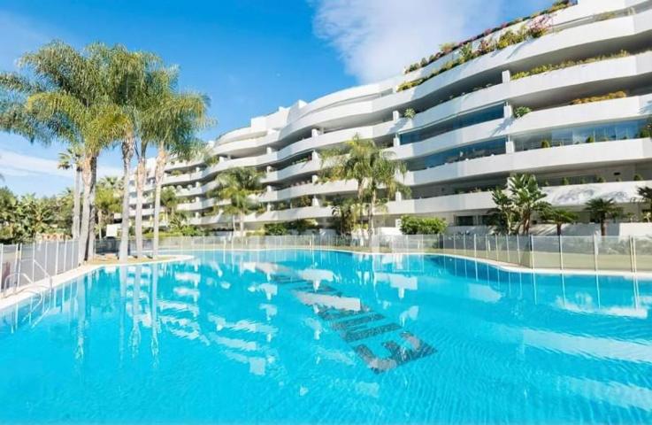 Apartamento en alquiler en Marbella, Puerto Banus photo 0