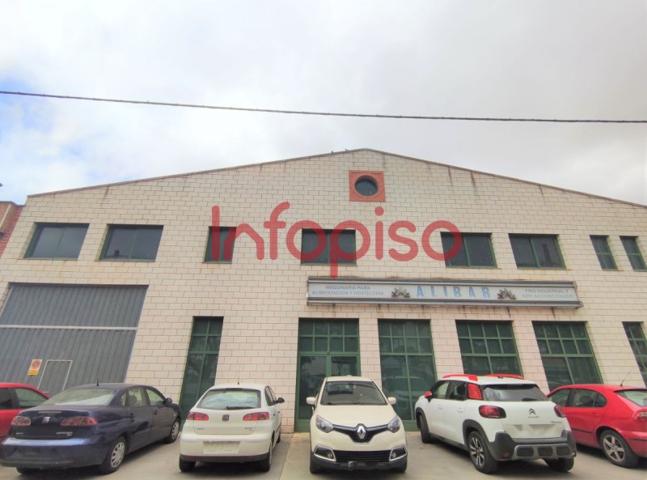 Nave industrial en alquiler en Valdepeñas, Sabeco photo 0