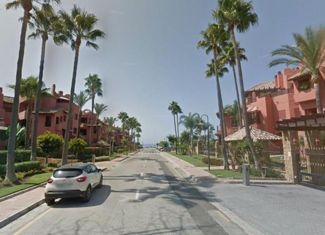 Local comercial en alquiler en Estepona, Guadalmansa photo 0