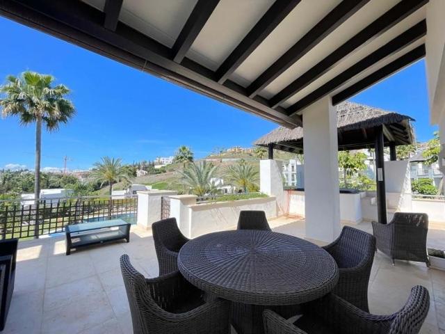 Piso en alquiler en Benahavís, Benahavis photo 0