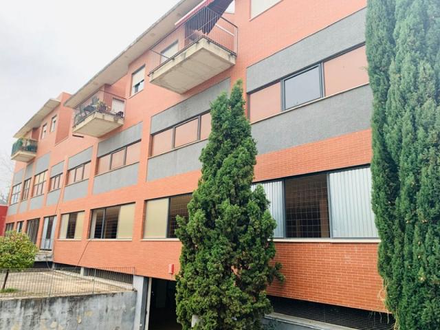 Local comercial en alquiler en Jaén, Residencial Azahar photo 0