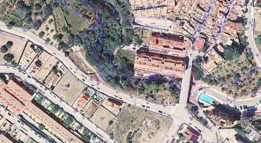 Terreno en venta en Serra, Serra photo 0