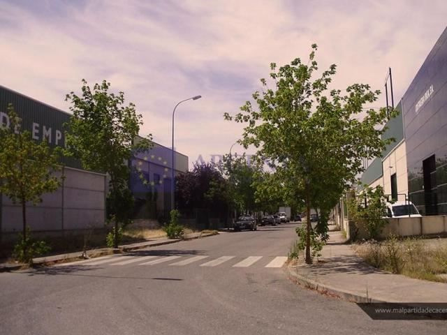 Nave industrial en alquiler en Malpartida de Cáceres photo 0