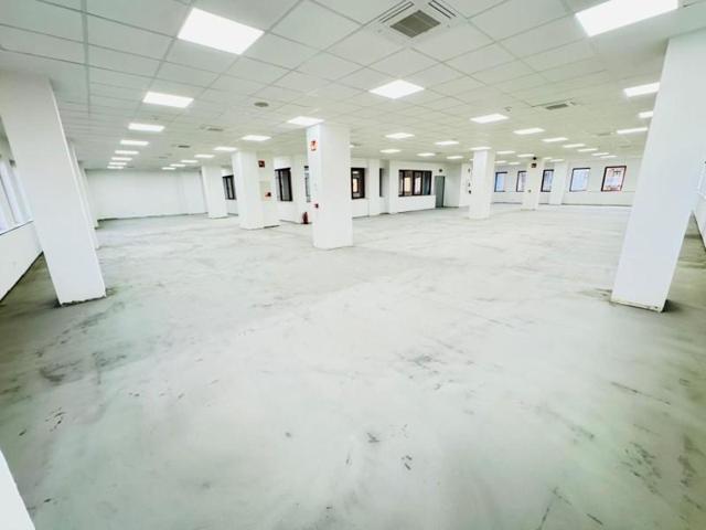 Oficina en alquiler en Badajoz, Centro - Corte Ingles photo 0