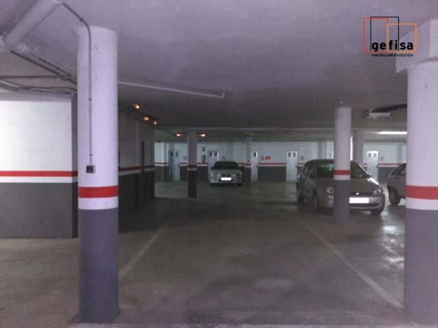 Garaje en venta en Valdepeñas, Buena photo 0