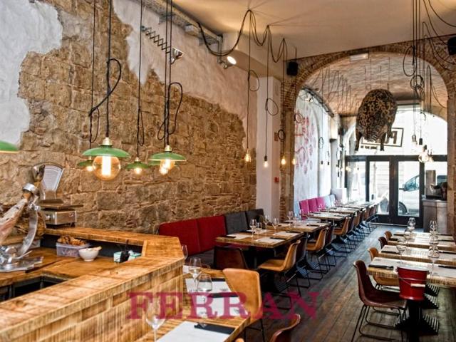 Local comercial en alquiler en Barcelona, Sant Pere, Sta. Caterina i la Ribera photo 0